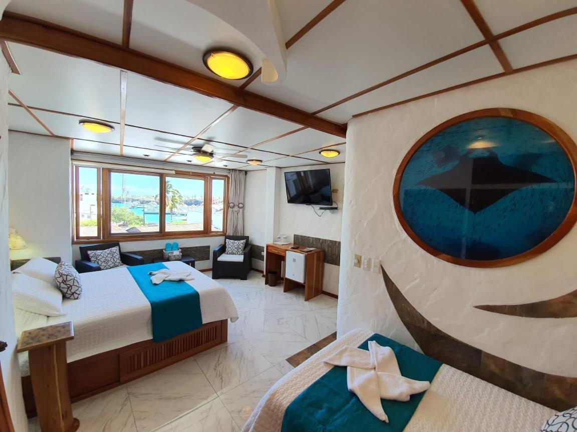 Casa Ocean Pier Couette-café Puerto Ayora (Galapagos Islands)