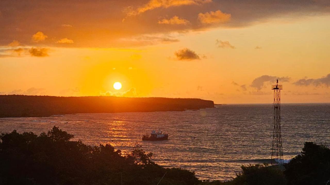 Casa Ocean Pier Couette-café Puerto Ayora (Galapagos Islands)